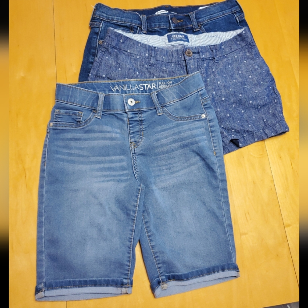 Juniors 3 Shorts Bundle☆ SFH☆ Old Navy & Vanilla Star☆ Great Condition* Sz 2/3 - Picture 1 of 5
